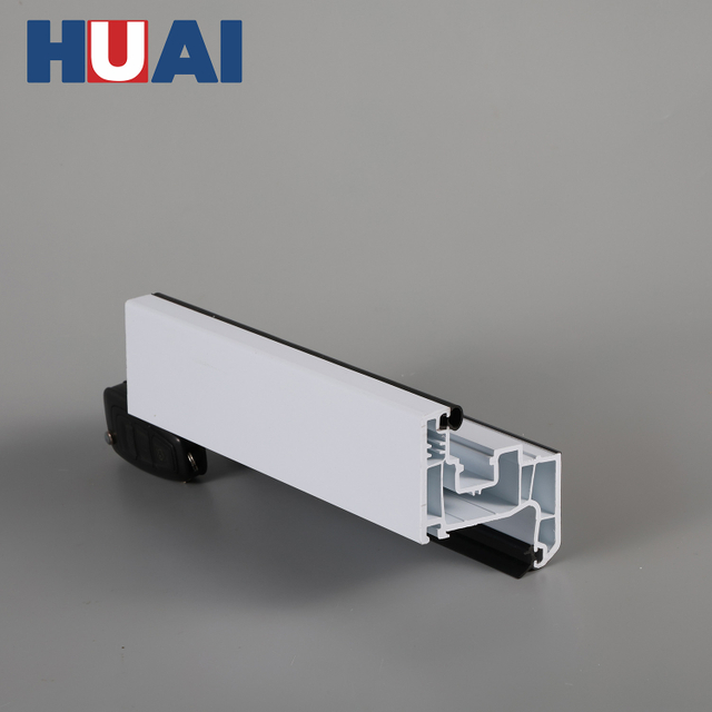 Perfil de UPVC abatible serie 65